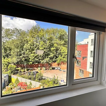 The Lofton A Loft Above The Rest Apartment Leeds (West Yorkshire)